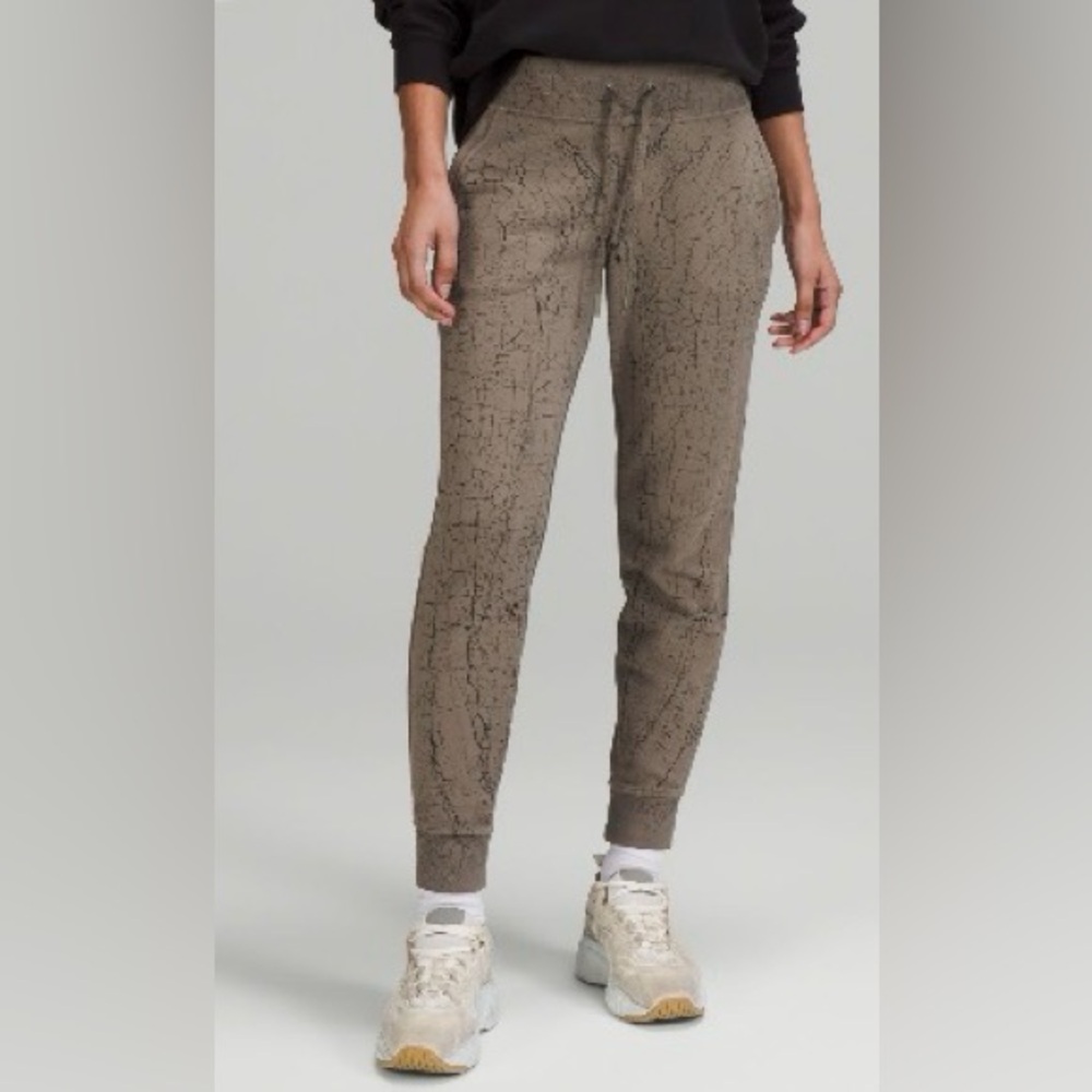 Lululemon Warm Down High-Rise Jogger